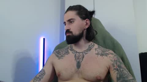 Snapshot of mateohalifa chatting on 10-31-25, 05:36 mateohalifa online show from 10-31-25, 05:36