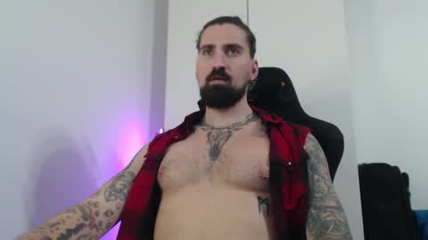 Snapshot of mateohalifa chatting on 12-15-25, 06:45 mateohalifa online show from 12-15-25, 06:45