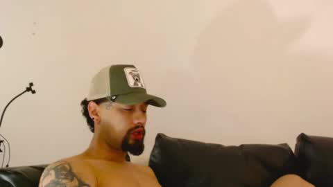 STRURIBE ON INSTAGRAM online show from 01-07-25, 05:31