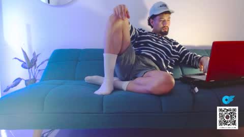 STRURIBE ON INSTAGRAM online show from 10-24-25, 07:10