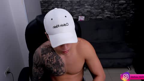 Mathew Independent model online show from 02-06-25, 07:29