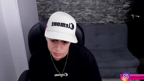 Mathew Independent model online show from 02-28-25, 04:10