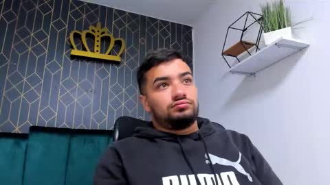 Snapshot of mathews_colton1 chatting on 01-06-26, 11:58 Mathews online show from 01-06-26, 11:58