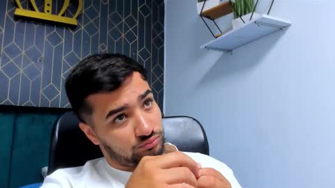 Snapshot of mathews_colton1 chatting on 03-18-26, 11:57 Mathews online show from 03-18-26, 11:57