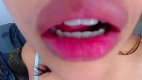 Snapshot of mati0421 chatting on 12-20-24, 03:25 Mati04 online show from 12-20-24, 03:25
