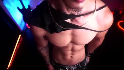 Snapshot of matiusdf chatting on 03-10-25, 01:21 matius online show from 03-10-25, 01:21