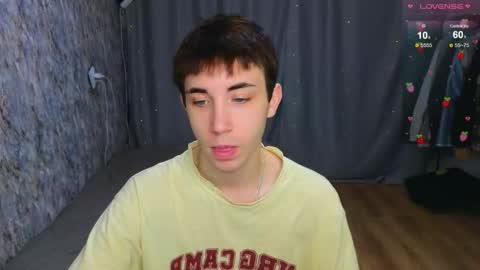 meet INDEPENDENT MODEL online show from 11-28-25, 11:46