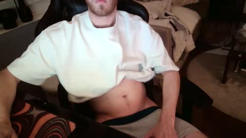 matt1q237916 online show from 04-17-26, 01:52