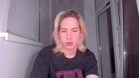 Snapshot of matt_spark chatting on 03-11-25, 02:29 Matt online show from 03-11-25, 02:29