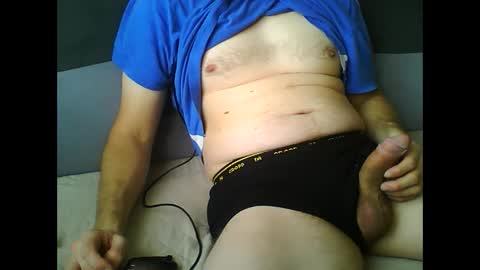 Snapshot of mattek89 chatting on 11-13-25, 10:03 mattek89 online show from 11-13-25, 10:03