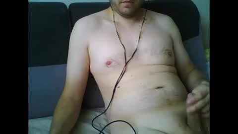 Snapshot of mattek89 chatting on 11-24-25, 10:15 mattek89 online show from 11-24-25, 10:15