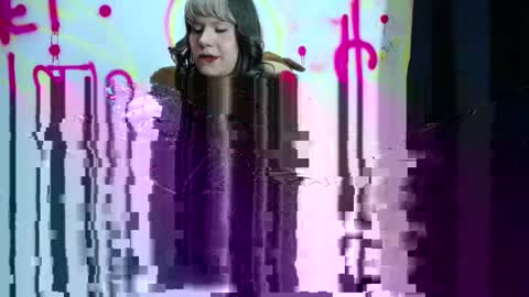 Snapshot of matteldoll_xxx chatting on 10-19-25, 01:28 matteldoll xxx online show from 10-19-25, 01:28