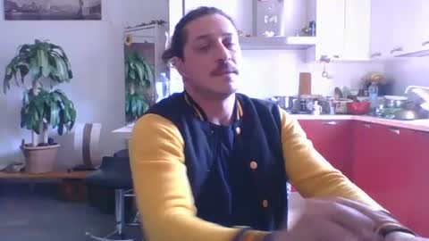 matteushh87 online show from 03-10-26, 11:48