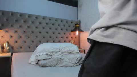 Snapshot of mattfiore chatting on 11-11-25, 11:54 mattfiore online show from 11-11-25, 11:54