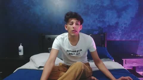 matthew_hawk19 online show from 01-07-26, 12:02