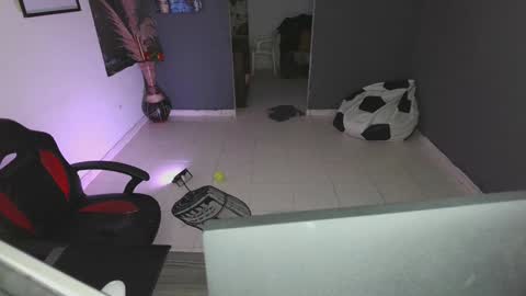 mattias     online show from 01-30-25, 05:52