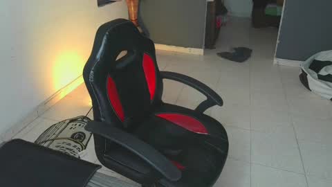 mattias     online show from 02-03-25, 04:52