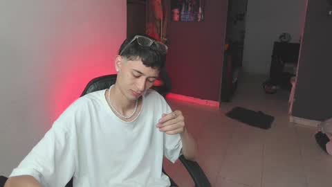 mattias     online show from 02-07-25, 08:31