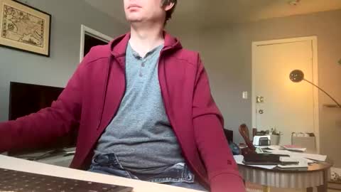 Snapshot of mattiufr chatting on 12-19-25, 03:19 Matt online show from 12-19-25, 03:19