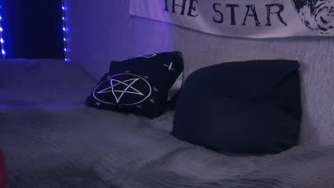 Snapshot of matty_trees chatting on 02-12-25, 01:27 matty_trees online show from 02-12-25, 01:27