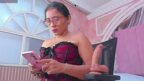 Maria online show from 11-25-25, 02:17