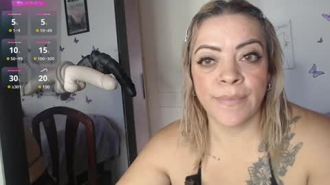 Snapshot of mature_liaa chatting on 01-29-25, 12:56 Mature liaa online show from 01-29-25, 12:56