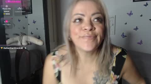 Snapshot of mature_liaa chatting on 02-24-25, 10:36 Mature liaa online show from 02-24-25, 10:36