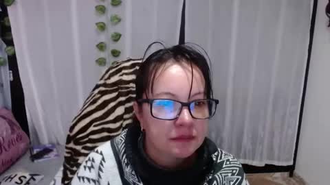 Snapshot of mature_wolf chatting on 02-08-25, 12:28 Sonia online show from 02-08-25, 12:28