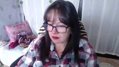 Snapshot of mature_wolf chatting on 02-14-25, 07:54 Sonia online show from 02-14-25, 07:54