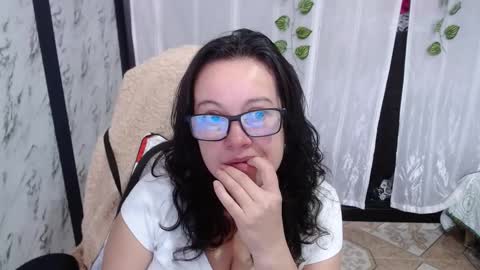 Snapshot of mature_wolf chatting on 03-12-25, 02:34 Sonia online show from 03-12-25, 02:34