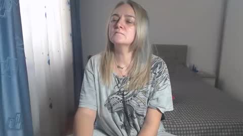 Snapshot of maturediana chatting on 02-04-25, 11:16 maturediana online show from 02-04-25, 11:16