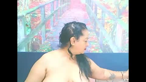 Snapshot of matureindian654u chatting on 01-12-26, 05:56 matureindian654u online show from 01-12-26, 05:56