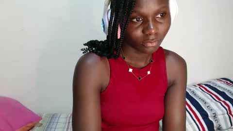 Snapshot of maui_001 chatting on 02-19-26, 07:32 moh online show from 02-19-26, 07:32