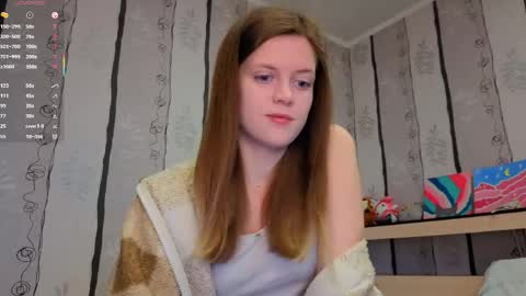 Snapshot of maurineneverman chatting on 05-01-26, 08:41 Lucy online show from 05-01-26, 08:41
