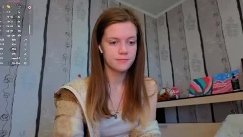 Snapshot of maurineneverman chatting on 05-07-26, 08:09 Lucy online show from 05-07-26, 08:09