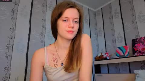 Snapshot of maurineneverman chatting on 05-18-26, 08:09 Lucy online show from 05-18-26, 08:09