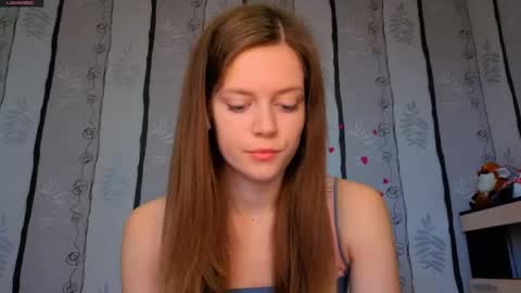 Snapshot of maurineneverman chatting on 05-27-26, 08:11 Lucy online show from 05-27-26, 08:11