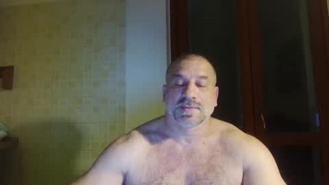 Snapshot of mauro1971 chatting on 05-04-26, 11:34 mauro1971 online show from 05-04-26, 11:34
