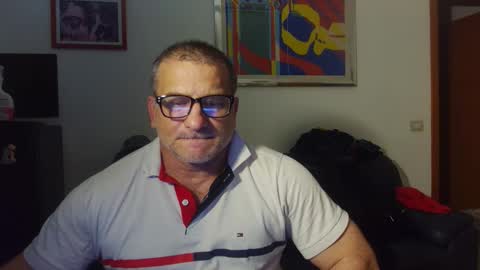 Snapshot of mauro1971 chatting on 06-01-26, 01:24 mauro1971 online show from 06-01-26, 01:24