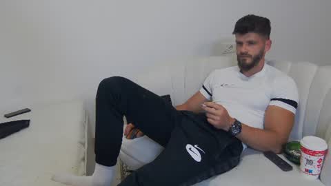 mauro_real_man online show from 06-13-26, 07:01