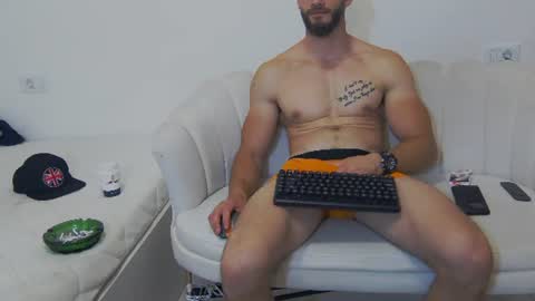 mauro_real_man online show from 06-23-26, 05:44