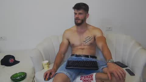 mauro_real_man online show from 06-25-26, 07:40