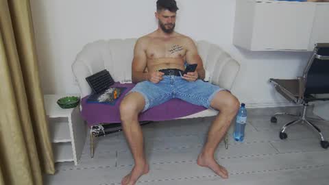 mauro_real_man online show from 07-04-26, 05:52