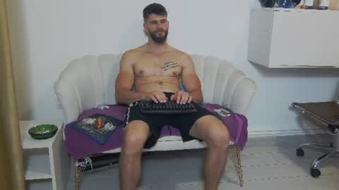 mauro_real_man online show from 07-07-26, 08:02