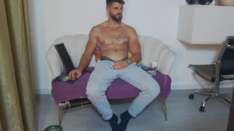 mauro_real_man online show from 07-21-26, 04:04