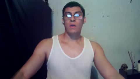 Snapshot of maurodirty chatting on 06-10-26, 06:12 Mauro online show from 06-10-26, 06:12