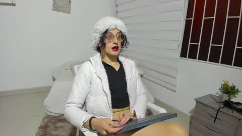 Snapshot of maverick_angel chatting on 06-01-26, 01:46 Maverick online show from 06-01-26, 01:46