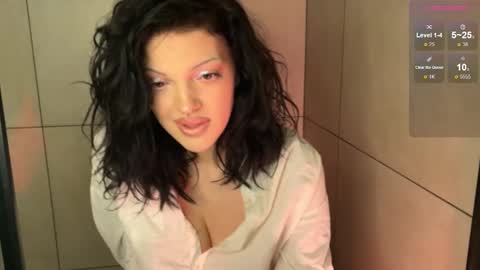 Snapshot of mavis_crystal chatting on 02-03-26, 10:26 Mavis online show from 02-03-26, 10:26