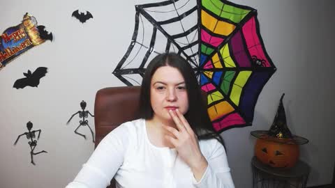 MavkaCute online show from 10-18-25, 06:19