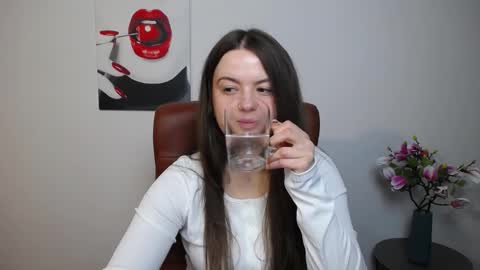 MavkaCute online show from 11-04-25, 07:13